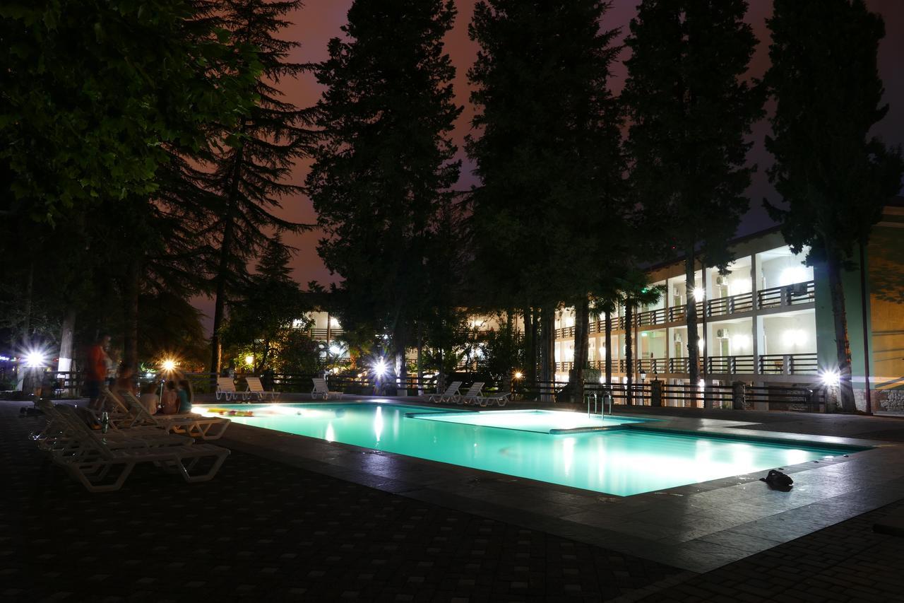Heliopark Gora Bagrata Sukhumi Exterior photo